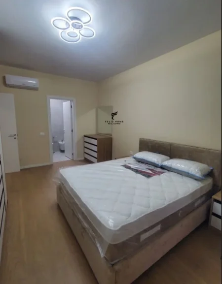 Tirane, jepet me qera apartament 2+1 Kati 1, 120 m² 1.300 € (LIQENI I THATE)