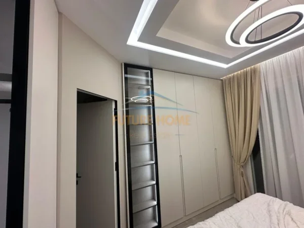 Tirane, shitet apartament 3+1 Kati 3, 118 m² 290.000 € (E 88)