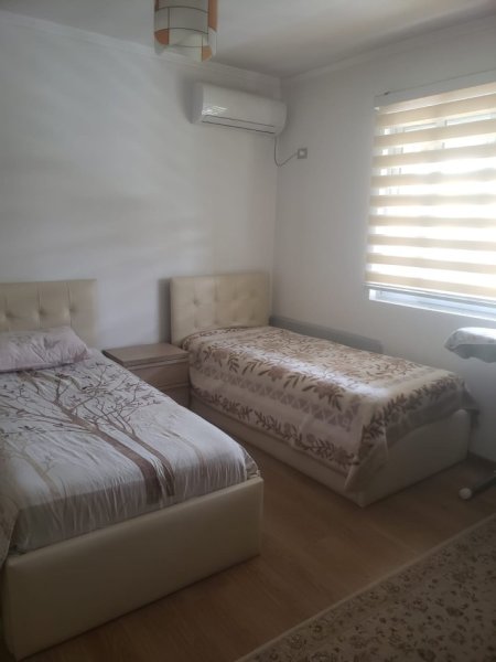 Tirane, shitet apartament 5+1 Kati 2, 330.000 € 