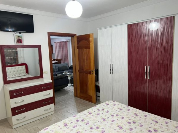 Tirane, jepet me qera apartament 3+1+Ballkon Kati 3, 95 m² 430 € (Astir)