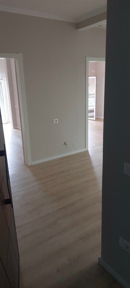 Tirane, shitet apartament 2+1 Kati 7, 92 m² 189.000 € (XHAMLLIKU)