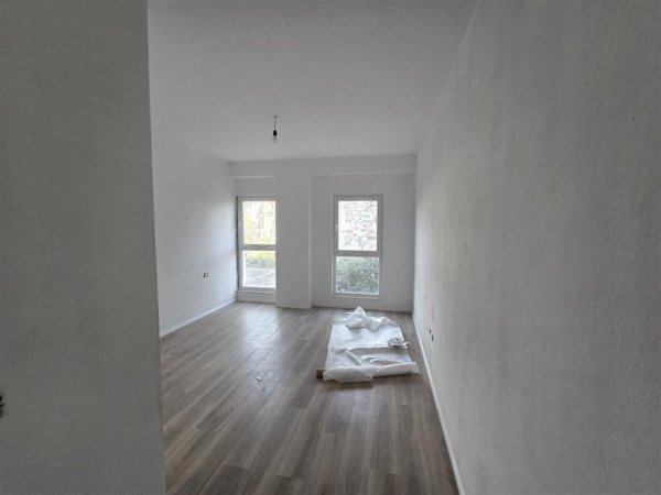 Tirane, shitet apartament 1+1 Kati 1, 76 m² 126.000 € (RRUGA DRITAN HOXHA)