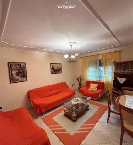 Tirane, jepet me qera apartament 2+1 Kati 3, 70 m² 480 € (Rruga Xhanfize Keko)