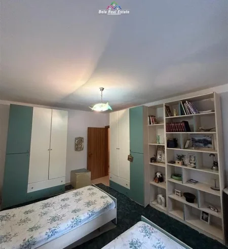 Tirane, jepet me qera apartament 2+1 Kati 3, 70 m² 480 € (Rruga Xhanfize Keko)