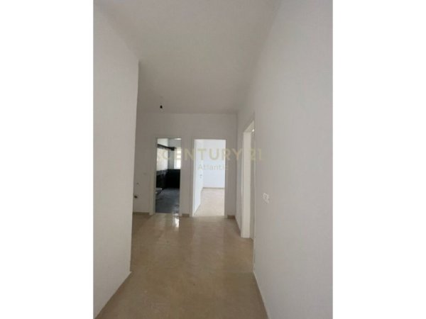 Durres, shitet apartament 2+1 Kati 9, 110 m² 72.000 € 