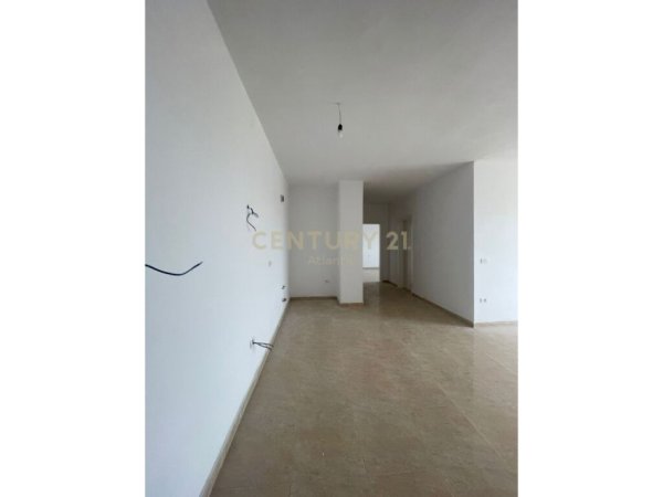 Durres, shitet apartament 2+1 Kati 9, 110 m² 72.000 € 