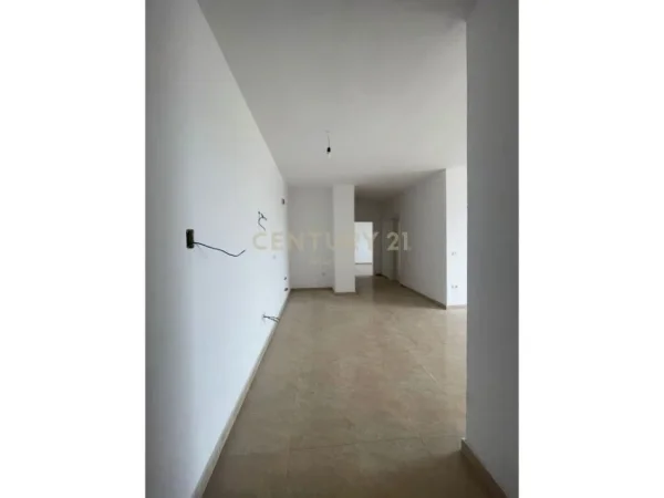 Durres, shitet apartament 2+1 Kati 9, 110 m² 72.000 € 