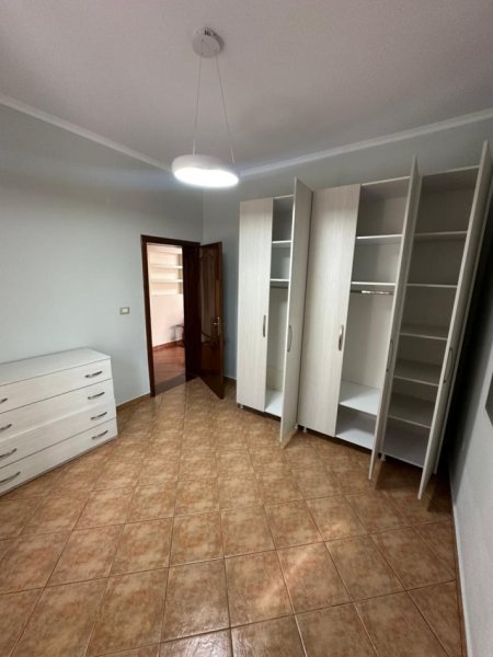 Tirane, jepet me qera apartament 1+1 Kati 0, 58 m² 450 € (5 maj)
