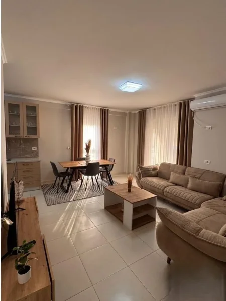 Tirane, jepet me qera apartament Kati 5, 83 m² 750 € (PRANE PROKURORISE SE TIRANES)