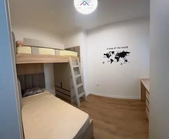 Tirane, jepet me qera apartament 2+1 Kati 4, 80 m² 900 € (Rruga Josof Vrioni)