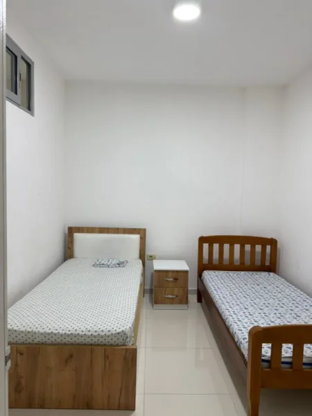 Tirane, jepet me qera apartament 2+1 Kati 1, 91 m² 105.000 € (Fresku)