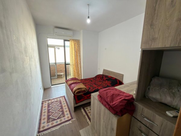 Tirane, jepet me qera apartament 2+1 Kati 6, 350 € 