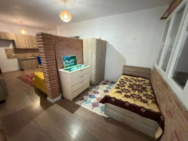 Tirane, jepet me qera apartament 2+1 Kati 6, 350 € 