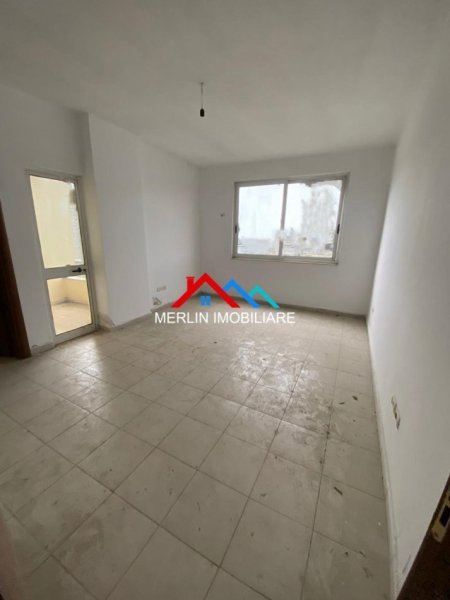 Tirane, shitet apartament 2+1+Ballkon Kati 9, 91 m² 170.600 € (RRUGA SOKRAT MIHO,ASTIR)