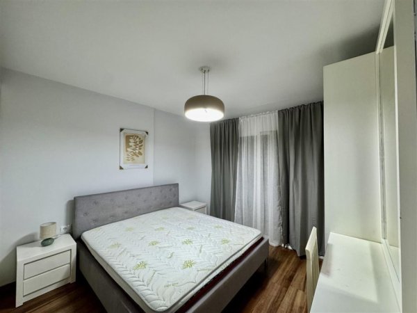 Tirane, jepet me qera apartament 1+1+Ballkon Kati 10, 67 m² 700 € (KOMUNA E PARISIT)