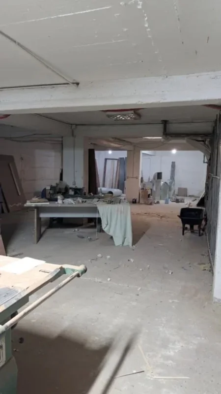 Tirane, jepet me qera magazine Kati -1, 290 m² 70.000 Leke (Rruga 5 Maj)