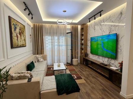 Tirane, shitet apartament 3+1 Kati 3, 123 m² 255.000 € 