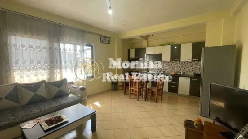 Tirane, jepet me qera shtepi 1+1 Kati 3, 80 m² 400 € (Don Bosko)