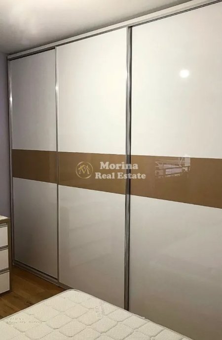 Tirane, jepet me qera shtepi 1+1 Kati 3, 60 m² 400 € (Rruga Hamdi Pepo)