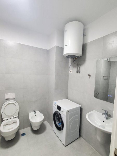 Tirane, jepet me qera apartament 2+1+Ballkon Kati 2, 110 m² 1.200 € (LIQENI I THATE)