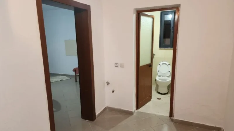 Tirane, jepet me qera Vile 2+1 , 115 m² 520 € (Rruga Gramoz Pashko)