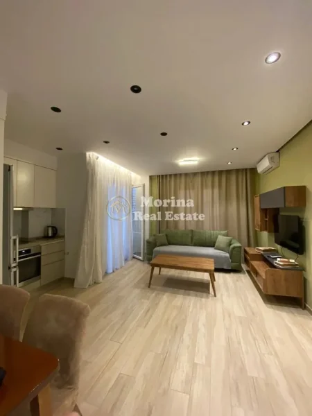 Tirane, jepet me qera apartament 1+1 Kati 7, 70 m² 550 € (Rruga 5 Maji)
