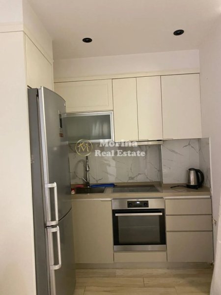 Tirane, jepet me qera apartament 1+1 Kati 7, 70 m² 550 € (Rruga 5 Maji)