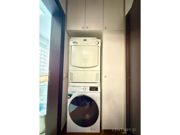 Tirane, jepet me qera apartament 2+1+Ballkon Kati 7, 106 m² 650 € (bulevardi i ri perballe hipotekes)