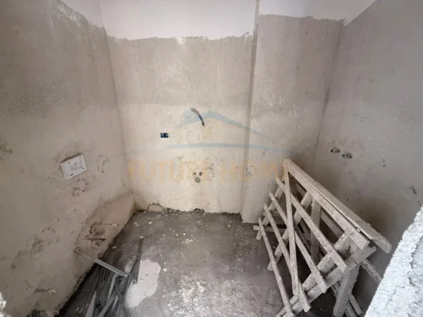 Tirane, shitet apartament 1+1 Kati 6, 78 m² 82.320 € (Univers City)