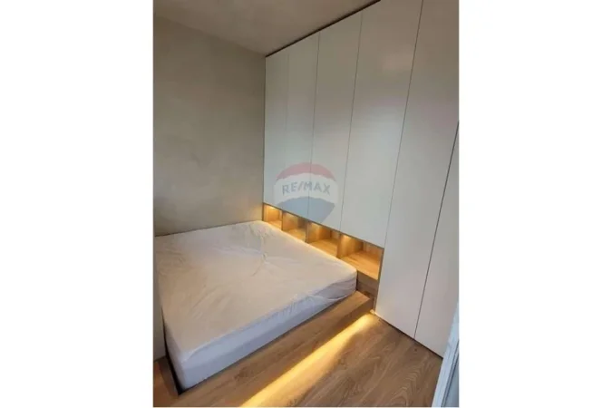 Tirane, jepet me qera apartament 1+1 , 60 m² 600 € (astir)