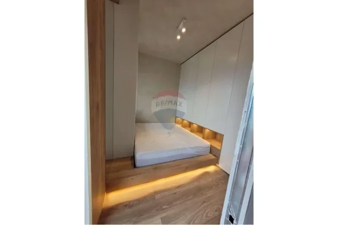 Tirane, jepet me qera apartament 1+1 , 60 m² 600 € (astir)