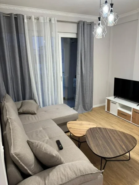 Tirane, jepet me qera apartament 2+1 Kati 8, 90 m² 550 € (Kompleksi Molla Astir)