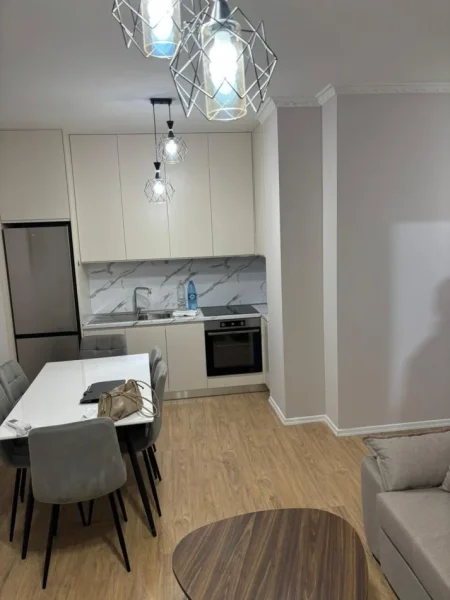 Tirane, jepet me qera apartament 2+1 Kati 8, 90 m² 550 € (Kompleksi Molla Astir)