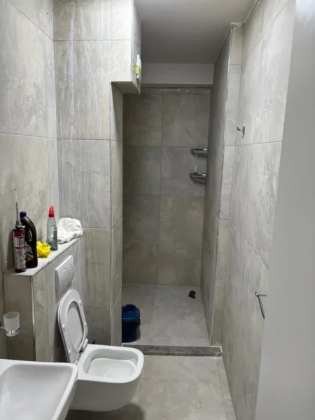 Tirane, jepet me qera apartament 2+1 Kati 8, 90 m² 550 € (Kompleksi Molla Astir)