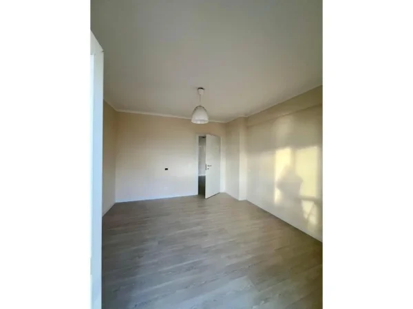Durres, shitet apartament Kati 3, 81 m² 175.000 € (Vollga)