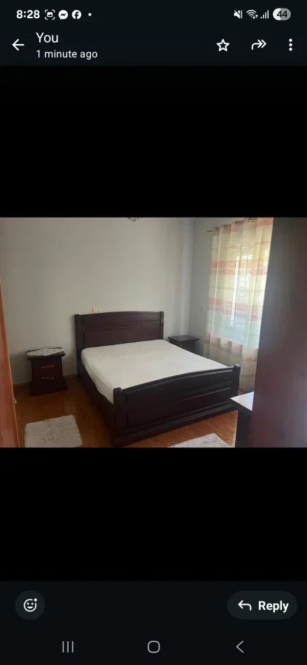 Tirane, shitet apartament Kati 1, (Laprake)