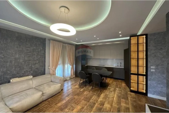 Tirane, jepet me qera apartament 3+1+Ballkon , 125 m² 1.650 € (Kopshti Zologjik)