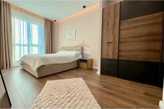 Tirane, jepet me qera apartament 2+1+Ballkon Kati 9, 95 m² 1.100 € (Rruga Anton Lufi, Komuna Parisit)