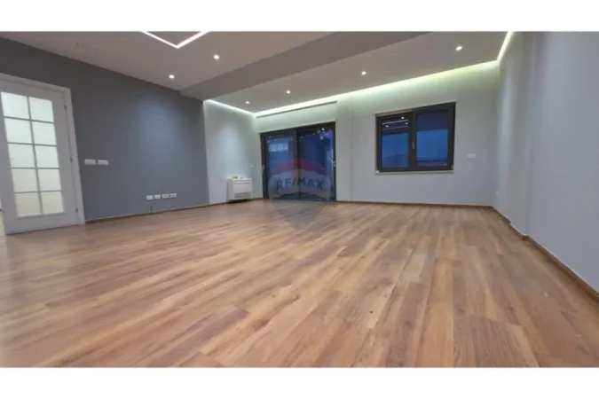Tirane, shitet apartament 3+1+2+Depo , 145 m² 410.000 € (Zogu i Zi)