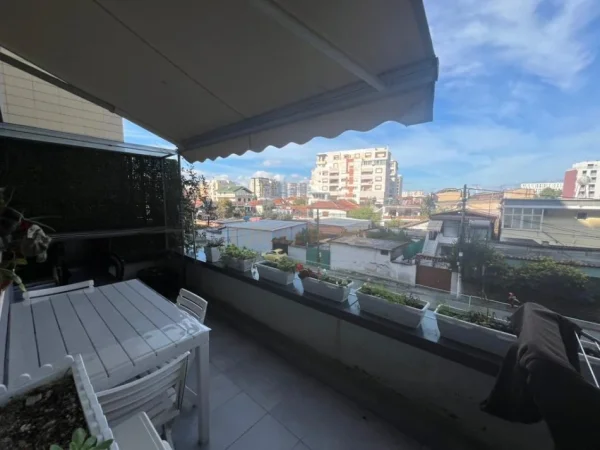 Tirane, shitet apartament 2+1+2+Ballkon Kati 1, 91 m² 250.000 € (Jordan Misja, QUARTUM Residence)