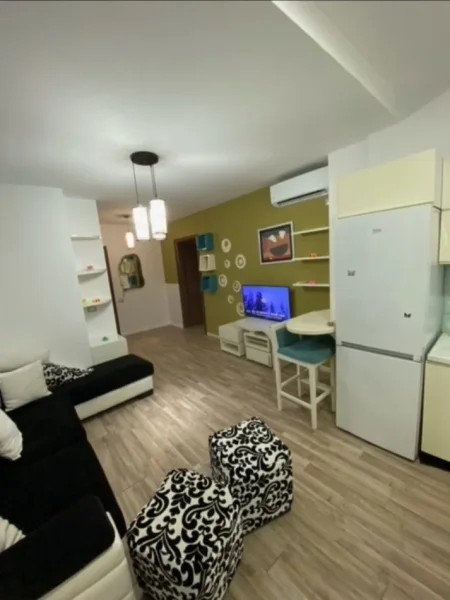 Shkolla e Baletit, jepet me qera Apt 1+1+Aneks+Ballkon, 40,000 Lekë, Kati 2, 62 m²