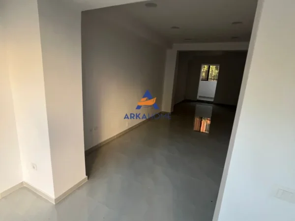 Tirane, shitet Kati 0, 635 m² 600.000 € 