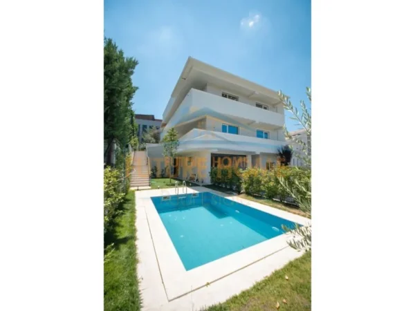 Tirane, jepet me qera Vile 3 Katshe Kati 4, 800 m² 5.500 € (Mjull Bathore)