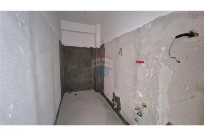 Vlore, shitet apartament 1+1 Kati 6, 72 m² 108.000 € (Enver Jaho, Transballkanike perballe Fjortes, Vlorë)