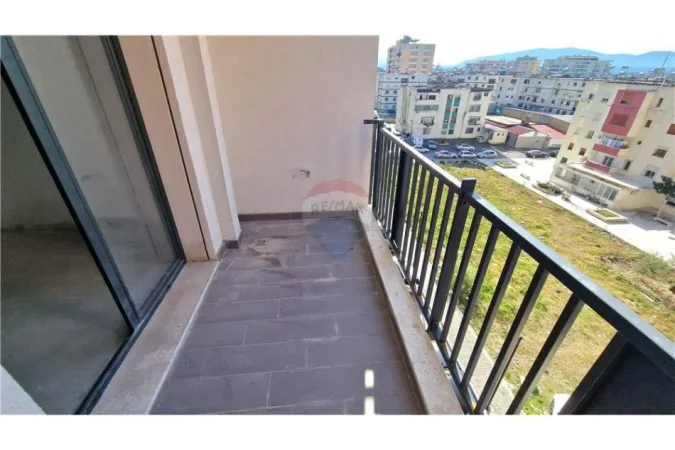 Vlore, shitet apartament 1+1 Kati 6, 72 m² 108.000 € (Enver Jaho, Transballkanike perballe Fjortes, Vlorë)