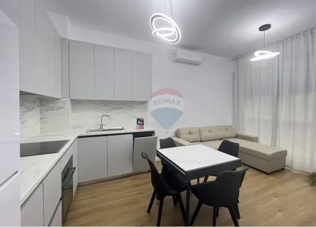 Tirane, jepet me qera apartament 1+1 Kati 3, 70 m² 450 € (Resiednca Kaimi Ali Dem)