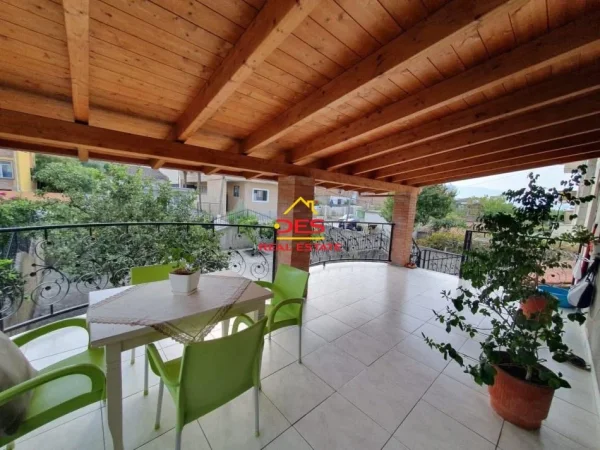 Vlore, shitet apartament , 108 m² 120.000 € (Rruga Zigur Lelo)