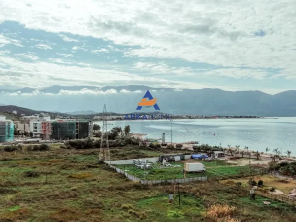 Vlore, shitet apartament 1+1 Kati 4, 74 m² 