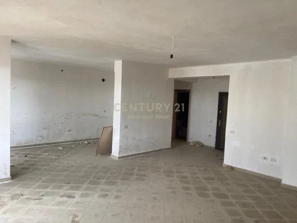 Tirane, shitet apartament 2+1+Ballkon Kati 6, 175 m² 150.000 € (Rruga Sotir Caci)