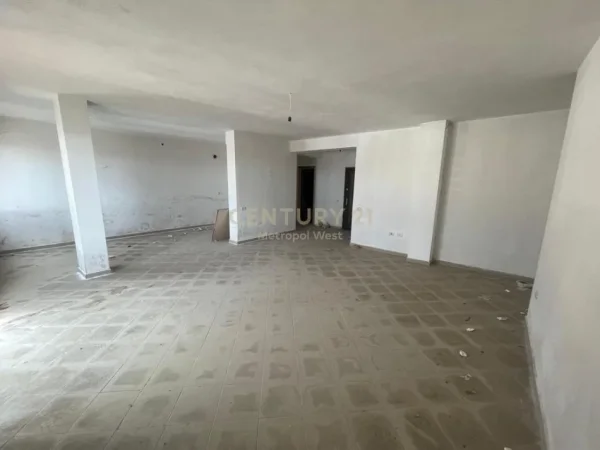 Tirane, shitet apartament 2+1+Ballkon Kati 6, 175 m² 150.000 € (Rruga Sotir Caci)